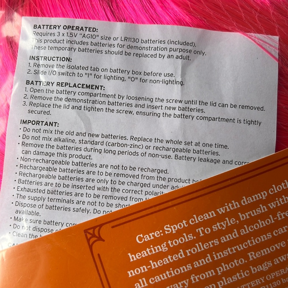 Hide and Eek Wig Light up Bob Wig Pink One Size New - Picture 6 of 8